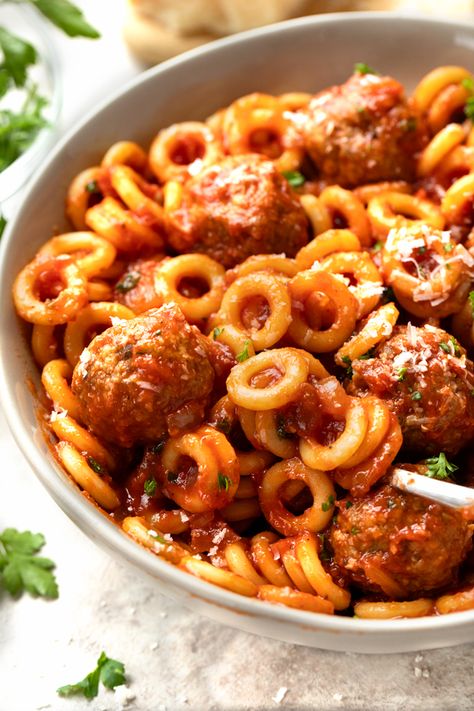 These homemade spaghettios with mini meatballs are brimming with loads of savory flavor, made with healthy, organic ingredients! | thecozyapron.com #homemadespaghettios #homemadespaghettioswithmeatballs #homemadespaghettioshealthy #homemadespaghettiosandmeatballs Spaghetti Os And Meatballs Recipe, Spaghettios And Meatballs Recipe, Homemade Mini Meatballs, Adult Spaghettios Recipe, Mini Beef Meatballs, Mini Meatballs For Spaghetti, Homemade Spaghetti Os, Spaghettios Recipe, Spaghetti Os