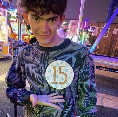 Kit Conner, Charlie Spring, Joe Locke, Alice Oseman, Heart Stopper, Birthday Pins, Brain Chemistry, Spring Birthday, 15th Birthday