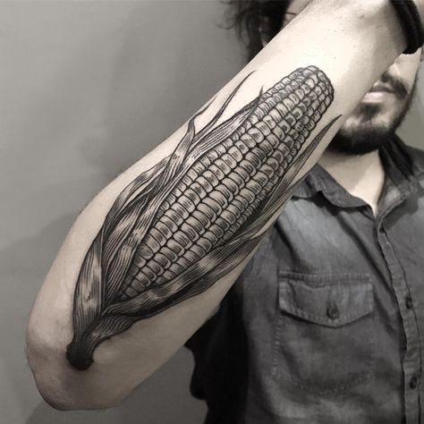 #ELOTE #MAZORCA #MAIZ #blackwork #blackworkers #onlythedarkest #blacktattoos #onlyblackart #RAPTOR #RAPTORTATTOO #GUADALAJARATATTOOS… Culinary Tattoos, Black Corn, Tattoos To Cover Scars, Sick Tattoo, Aztec Art, Tattoo Art Drawings, Tattoo Blog, 6k Followers, Black Tattoos