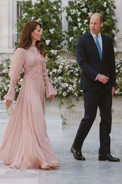 Kate Middleton’s Best Royal Fashion Moments Of All Time Kate Middleton Stil, Style Kate Middleton, Herzogin Von Cambridge, Düşes Kate, Prince William Et Kate, Looks Kate Middleton, Kate Middleton Wedding, Prins William, Carole Middleton