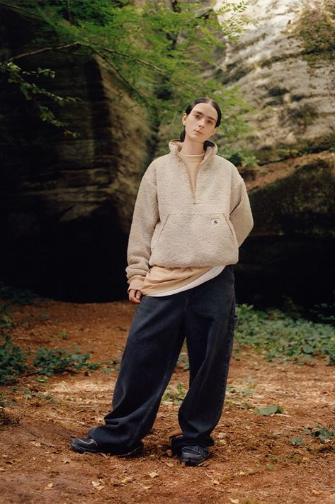 Carhartt WIP Fall/Winter 2022 Campaign | HYPEBEAST Cold Jacket, Duck Illustration, Southern England, Autumn Winter 2022, Fashion Street Style, Tennis Fashion, Outdoor Photoshoot, Quilt Jacket, Workwear Jacket