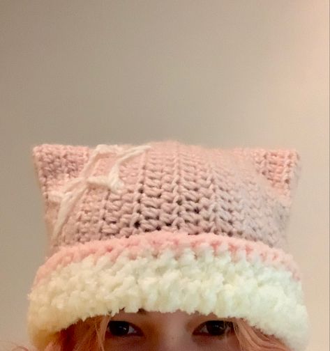 Pink Cat Beanie, Crochet Cat Beanie, Crochet Tutorial For Beginners, Crochet Beanie Pattern Free, Cap Crochet, Beanie Crochet Pattern, Crochet Fairy, Cat Beanie, Beanie Crochet