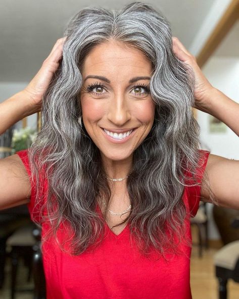 Gray Hair In Your 40s Aging Gracefully, Partially Grey Hair, Transition Gray Hair, Natural Grey Hair Transition Dark Hair, Long Wavy Gray Hair, Grey Ponytail Gray Hair, Make Up For Gray Hair, Grey Hair In Your 30's, Grey Hair Young Women