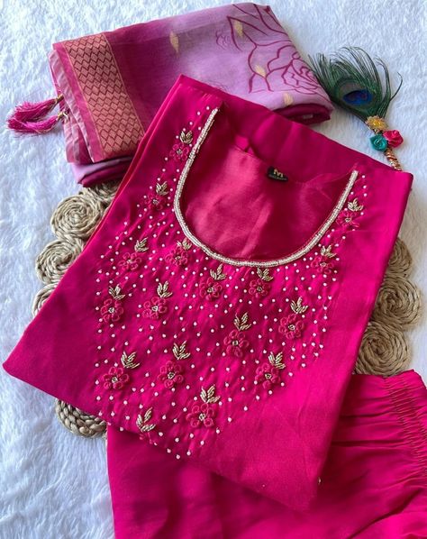 *KF KRITVA FASHION* Launching New Designers Kurti Pent Dupatta Set *🪡👇 Product Info 👇🪡* *✨FABRIC*: Premium Roman Silk *✨COLOUR*: Rani Pink *✨DUPATTA* : Heavy Jecard With Digital Print With Latkan *✨WORK* : Hand Work *✨INNER* : Cotton Inner (Full) *✨SIZE*: M L XL XXL *👍100% QUALITY SATISFACTION GUARANTEED PRODUCT* *The Colour May Vary Slightly From The Picture Due To Lighting Condition* single & bulk order availabele to order and query whatsapp👇 ➡+91 9724012368 #happycustomer #b... Pink Dupatta, Saree Bollywood, Rani Pink, Kurti Pant, Hand Beaded Embroidery, Diy Gift Set, Kurtis With Pants, Designer Kurti, Dupatta Set