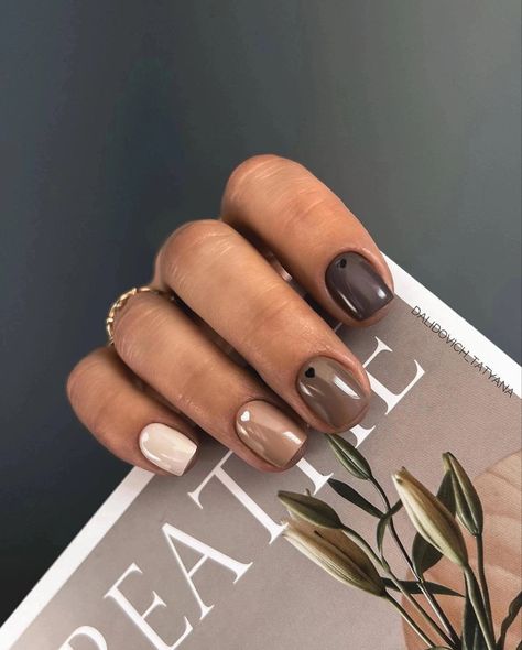 Brown And Gray Nails, Gray Fall Nails Ideas, Simple Winter Nails Square, Gray Short Nails, Christmas Ar, Nail 2022, Gloomy Winter, Nail Winter, Nail Fall