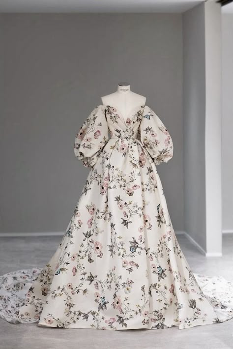 Prom Dresses Long Sleeves, Puff Sleeve Wedding Dress, Prom Dresses Elegant, Princess Prom Dresses, Floral Prom Dresses, Fotografi Vintage, Affordable Prom Dresses, Sweetheart Prom Dress, Long Prom Dresses