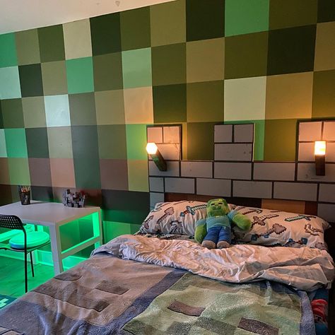 Minecraft wall using 8 paint samples and wood head board. Minecraft Accent Wall, Minecraft Headboard, Minecraft Nursery, Minecraft Wall Decorations, Minecraft Boys Room, Minecraft Kids Room, Minecraft Mural, Boys Minecraft Bedroom, Minecraft Room Decor