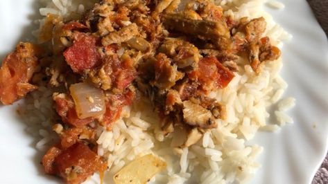 Sardines are simmered with onion and tomato and served over white rice for an Island-style meal perfect as breakfast with a cup of coffee. Sardine Recipes Canned, Jamaican Desserts, Sardine Recipes, Sustainable Seafood, Recipe Cover, Cooking White Rice, Fish Dinner, Deep South, Healthy Fish