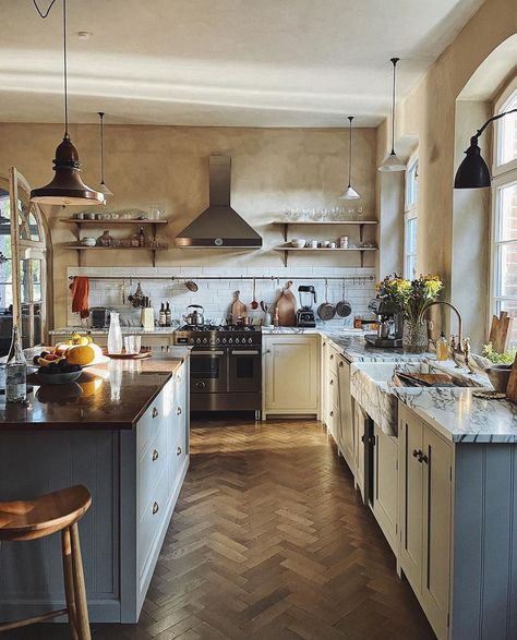 The Keep on Instagram: “Always love this very lived (and cooked) in kitchen. . . . @_designtales_” Deconstructed Kitchen, Devol Kitchens, Grey Kitchen, Winter Blues, Stone Flooring, Kitchen Pantry, Beautiful Kitchens, Kitchen Styling, B & B