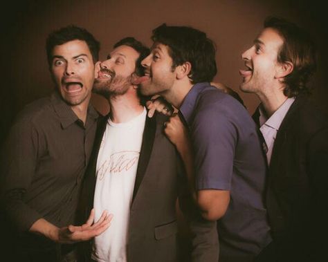 Matt Cohen, Rob Benedict, Misha Collins & Richard Speight Jr. My idols, everyone. Kings Of Con, Rob Benedict, Matt Cohen, Supernatural Bunker, Richard Speight, Spn Memes, Spn Cast, Mark Sheppard, Winchester Boys