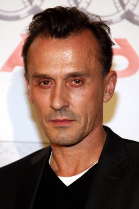 Robert Knepper This guy is fantastic on Prison Break & you can see how different he is on Carnivale. Great actor Robert Knepper, Stephen James, T Bag, Male Actors, Prison Break, Best Tv Shows, Best Tv, Good People, Music Artists