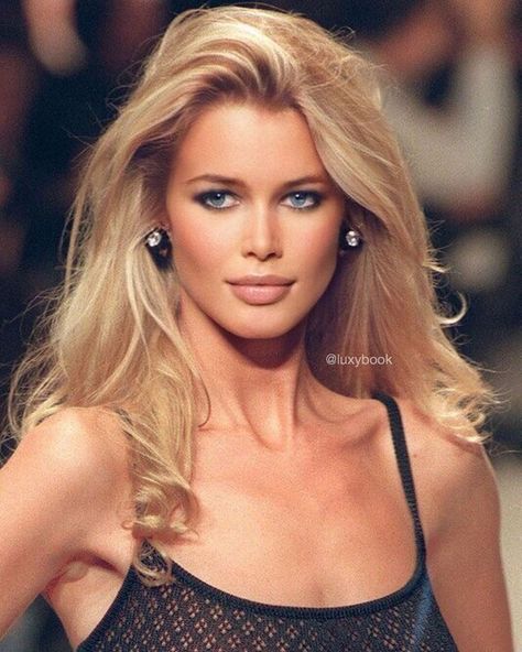 Luxy Book on Instagram: “Claudia😍 | @claudiaschiffer 💫” Supermodel Hair, Models 90s, Original Supermodels, 90s Supermodels, 90s Models, 90s Hairstyles, Claudia Schiffer, Long Blonde, Long Blonde Hair