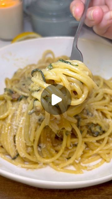 Claire on Instagram: "Stanley Tucci’s Favorite Zucchini Pasta: Spaghetti alla Nerano 🥒   I was slightly skeptical of this, but it’s absolutely delicious. I highly suggest adding lemon and red pepper, really takes it up a notch. Here’s how to make it:  Olive oil 2 garlic cloves, crushed 2-3 small zucchini Flakey salt 1/2 lb spaghetti (plus pasta water) 1-2 T butter Parmesan cheese, freshly grated, about 3/4 cup (to taste) 4-5 basil leaves, torn Black pepper Lemon juice Red pepper  1. In a large sauté pan, heat a generous amount of olive oil over medium/low heat. (You don’t need the zucchini to be completely submerged in oil). Throw in your garlic cloves and let that flavor the oil as it heats. Once it begins to sizzle, remove from the pan and discard.  2. Bring a pot of salted water to a b Stanley Tucci Zucchini Pasta, Zucchini With Pasta, Stanley Tucci Recipes, Zucchini Spaghetti Recipe, Spaghetti Squash Pasta, Pasta With Zucchini, Zucchini Pasta Recipes, Spagetti Recipe, Flakey Salt