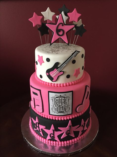 Punk Rock Birthday Cake, Rockstar Birthday Cake, Star Themed Cake, Rockstar Cake, Rock Star Cakes, 2000s Birthday Party, Popstar Party, Bolo Musical, 2000s Birthday