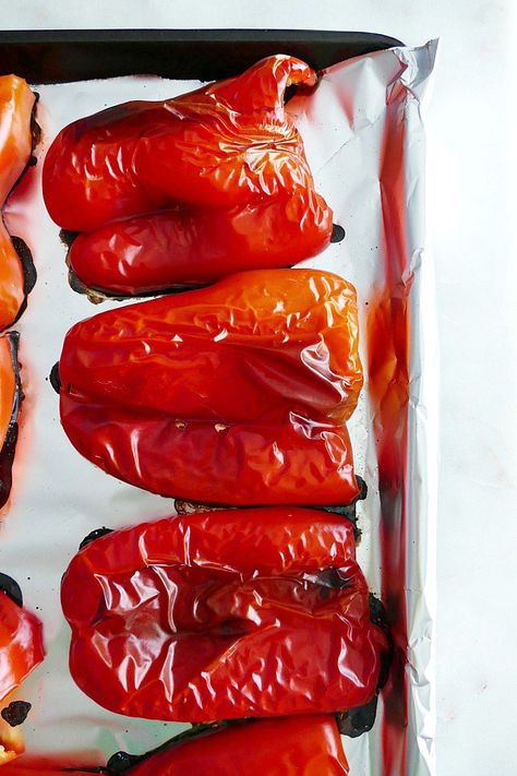 A simple way to make the best Easy Roasted Red Peppers. A delicious addition to sandwiches, salads, and charcuterie plates. Roasted Pepper Recipes, Roasted Red Peppers Recipes, Red Pepper Recipes, Charcuterie Plate, Recipes Lunch, Roasted Peppers, Peppers Recipes, Roasted Red Peppers, Veggie Dishes