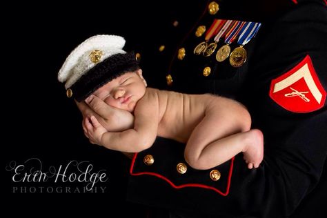 Marine Corps baby picture Usmc Baby, Marine Corps Baby, Marine Baby, Patriotic Baby, Newborn Photos Boy, Lifestyle Newborn Photography, Maternity Poses, Baby Portraits, Lifestyle Newborn