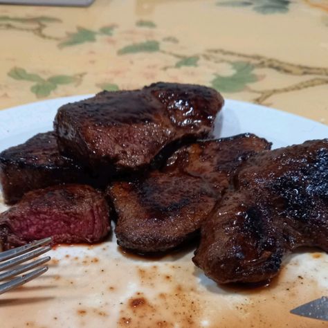 Elk Marinade, Elk Meat Recipes, Elk Steak, Best Steak Marinade, Elk Recipes, Steak Marinade Recipes, Venison Steak, Grilled Dinner, Steak Marinade