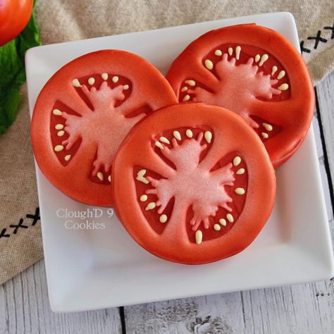 Tomato Cake, Burger Cookies, Cookie Recipes Decorating, Farm Cookies, Realistic Cakes, Happy April, Food Cookies, April Fool's Day, Sandwich Cake