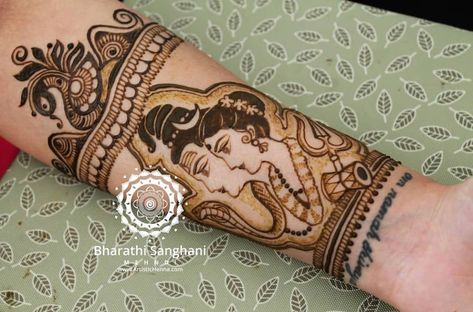 Shiv-Parvati 🙏🏼 | Artist: Bharathi Sanghani Mehendi Mehendi For Mahashivratri, Shiv Parvati Bridal Mehendi Design, Mahashivratri Mehndi Design, Jaya Parvati Mehndi, Shiv Parvati Mehndi Design, Shiv Parvati Mehendi Design, Mahadev Mehndi Design, Portrait Mehendi, Mahadi Design