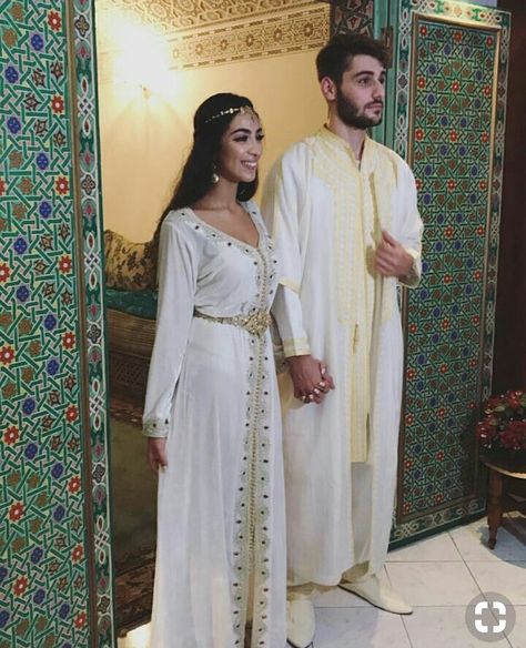 Moroccan Wedding Dress, Middle Eastern Wedding, Eastern Wedding, Moroccan Kaftan Dress, Moroccan Bride, Moroccan Clothing, Stile Hijab, Arab Wedding, Moroccan Fashion