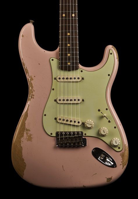 Fender Custom Shop 1960 Stratocaster Shell Pink Relic Shell Pink Stratocaster, Pink Stratocaster, Electric Guitar Fender, Fender Relic, Relic Stratocaster, Fender Guitars Stratocaster, Guitar Inlay, Fender Mustang, Guitar Fender