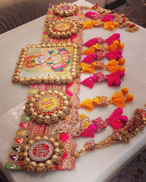 Bandhanwar Designs Handmade, Bandarwal Designs Handmade, Flower Toran, Diwali Toran, Toran Design, Handmade Decorative Items, Thali Decoration Ideas, Thali Decoration, Diy Floral Decor