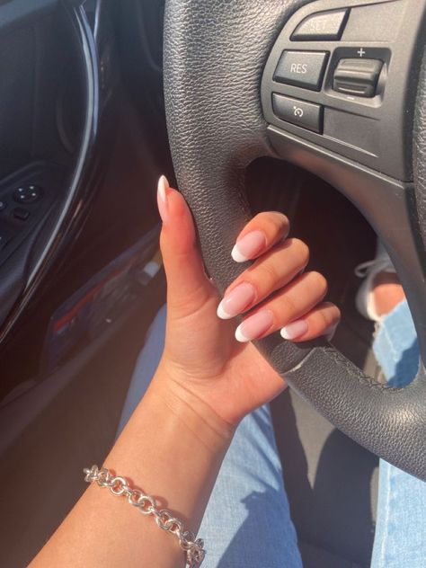 White Tip Oval Acrylic Nails, Oval Shaped Nail Ideas, Long Oval French Nails, Dip Oval Nails, French Tip Nail Shapes, French Tips Oval Nails, Square Oval French Tip Nails, French Nails Oval Shape, Nails Oval French