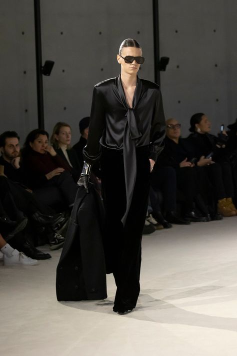 Saint Laurent Fall 2023 Menswear Collection | Vogue Saint Laurent Fall 2023, Ysl Men, Betty Catroux, Saint Laurent Menswear, Fall 2023 Menswear, 2023 Menswear Fashion Show, Asian Streetwear, Men Fashion Show, Jamie Campbell Bower