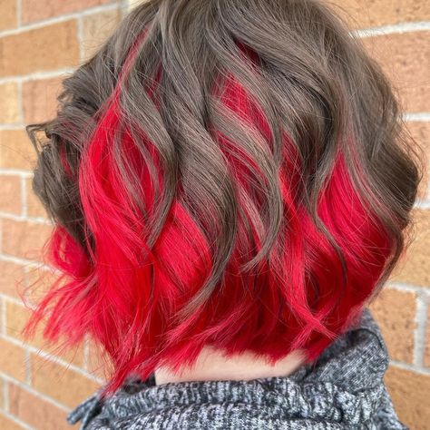 Red And Grey Hair, Peekaboo Hair Color Ideas, Purple Peekaboo Hair, Purple Highlights Brown Hair, Peekaboo Hair Color, Underdye Hair, Dark Pink Hair, Peekaboo Hair Colors, Color Block Hair