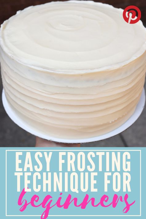 Diy Cake Frosting Techniques, Simple Cake Decorating Techniques, Easy Cake Icing Ideas, White Icing Cake Decoration, How To Icing A Cake, Easy Cake Frosting Techniques, Simple Cake Frosting Designs, Icing Techniques For Cakes, Icing A Cake With Buttercream