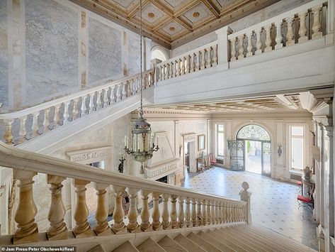 Luxurious: When the property was built, no expense was spared, and this butterfly marble s... Estate Mansion, Woolworth Building, Taylor Swift Music Videos, Marble Staircase, Glen Cove, Mansion Designs, Luxurious Room, Marble Columns, Nassau County