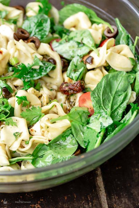 Tuscan Tortellini, Salad Macaroni, Pesto Tortellini, Pasta Salad With Tortellini, Tortellini Pasta, Tortellini Salad, Easy Pasta Salad Recipe, Salad Pasta, Easy Pasta Salad