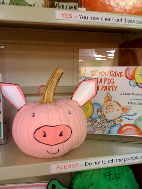 If You Give a Pig a Party - Book Character Pumpkin  (Pumpkin Painting 2009) If You Give A Pig A Pancake Pumpkin, Book Character Pumpkins, Story Book Pumpkin, Pig Costumes, Character Pumpkins, Pumpkin Books, Pumpkin Decorating Contest, Pumpkin Contest, Pig Party