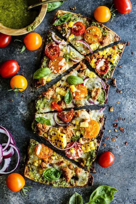 Flatbread Pizza Crust, Flatbread Pizza Recipe, Grilling Fish, Grilled Sweet Corn, Fish Steak, Grilled Flatbread, Onion Pizza, Easy Flatbread, Pizza Crusts