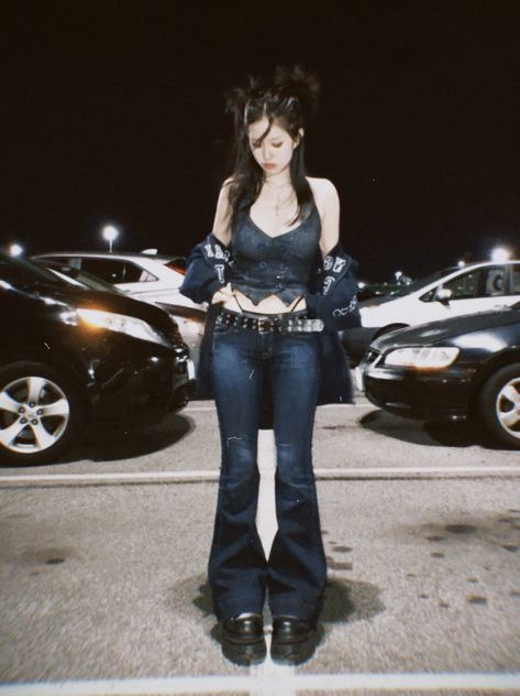 Flare Jeans Outfit Alternative, How To Style Flared Jeans Aesthetic, Flare Jeans Alt Outfit, Goth Blue Jeans Outfit, Goth Flare Pants Outfit, Ctrl Photoshoot, Low Rise Flare Jeans Outfit Y2k, Dark Blue Flared Jeans Outfit, 2000s Jeans Outfit