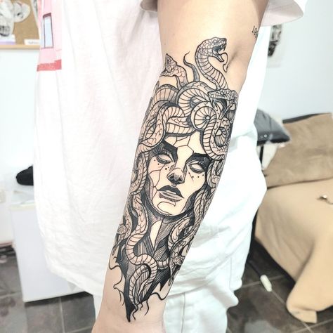 Forearm Tattoo Blackwork, Medusa Tattoo Forearm, Medusa Forearm Tattoo, Fore Arm Tattoos, Latest Tattoo Design, Medusa Tattoo, Latest Tattoos, Forearm Tattoos, Forearm Tattoo