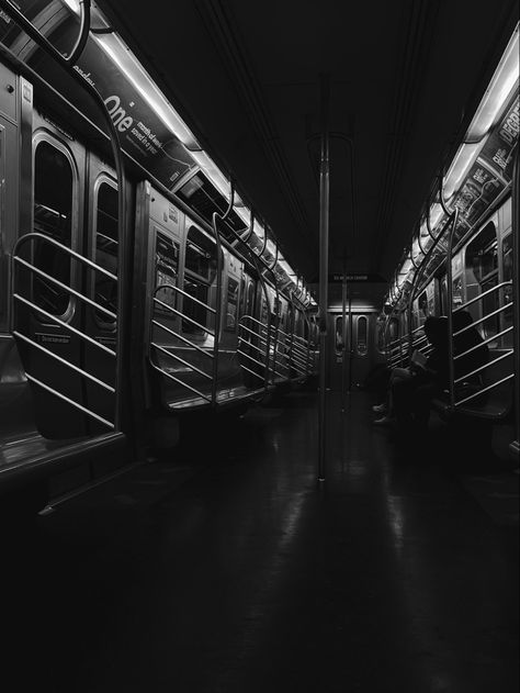 #subway #nyc #photography #blackandwhite Subway Night Aesthetic, Dark Subway, Subway Aesthetic, Different Planets, Black City, Nyc Subway, Nyc Photography, Aesthetic Phone, Nyc Fashion