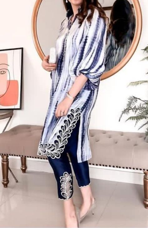 Dye Suit Design, Tie And Dye Suits, Tie And Dye Kurti Design, Tie And Dye Dress, Tie N Dye, Latest Dress Designs, Designer Pants, Dye Fabric, Pakistani Dresses Casual