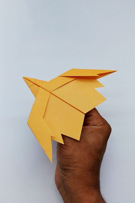 Flying paper bird plane-making video tutorial. It is a cool design paper bird airplane that can fly fast and far. In this video, I am showing how to make the best and most beautiful Eagle airplane with color paper . #paperbird #birdplane #flyingbird Flying Paper, Fly Paper, Paper Bird, Paper Birds, Paper Airplane, Design Paper, Paper Airplanes, Color Paper, Paper Plane