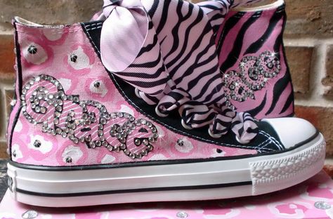 Painted Converse High Tops for Maddie but in aqua Painted Converse High Tops, Converse Haute, Personalized Converse, Black Diva, Painted Converse, Bling Converse, Colorful Animal Print, Girls Shoes Sneakers, Girls Converse