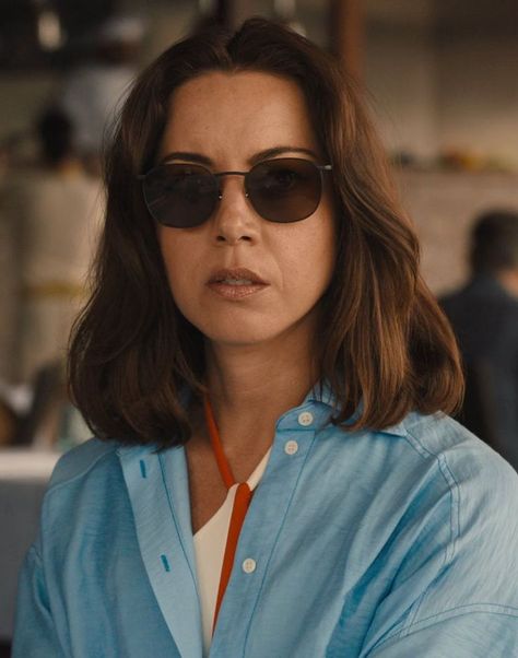 Harper Spiller, The White Lotus Season 2, Above Shoulder Hair, White Lotus Season 2, The White Lotus, Aubrey Plaza, White Lotus, Hair Color And Cut, Hair Clothes