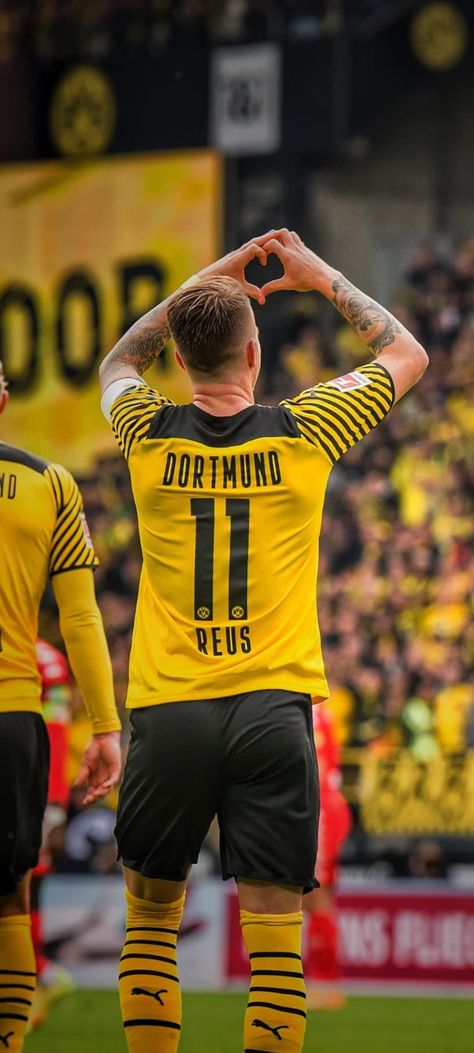 Marco Reus Tattoo, Marco Reus Wallpapers, David Beckham Manchester United, Bvb Wallpaper, Arsenal Fc Players, Dortmund Wallpaper, Lionel Messi Posters, Messi Poster, Fc Barcelona Wallpapers