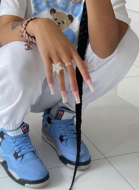 Sneakers Fashion Jordan, Retro 4 Outfits, Jordan 4 Outfit Women, Jordan 4 Outfits, Jordan 4s Outfit, Jordan 4 Outfit, 4s Outfit, Pretty Sneakers, Lifestyle Sneakers