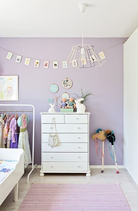 Lilac Bedroom Ideas Kids, Lavender Girls Room, Lilac Bedroom Ideas, Lilac Bedroom, Lavender Bedroom, Mommo Design, Lilac Wall, Creative Kids Rooms, Rabbit Lamp