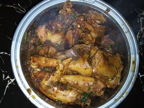 Boiled Chicken, Cooked Chicken, Paleo Chicken, Garlic Paste, Plain Yogurt, Diced Onions, Chopped Tomatoes, Marinated Chicken, The Bone