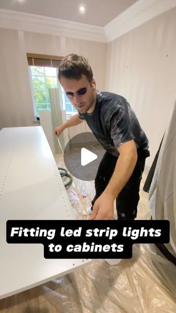 Installing Led Strip Lights Under Cabinets, How To Install Led Strip Lights, Ceiling Led Strip Lighting Ideas, Led Shelf Lighting, Installing Led Strip Lights, Led Lamp Diy, Led Lighting Diy, Office Shelf, Diy Led