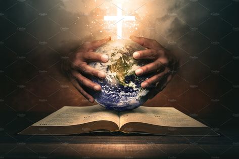 Hands Holding The World, Christianity Art, Holding The World, Hand Tattoo Images, Open Bible, Images Of Christ, Bible Images, Prophetic Art, Christian Pictures