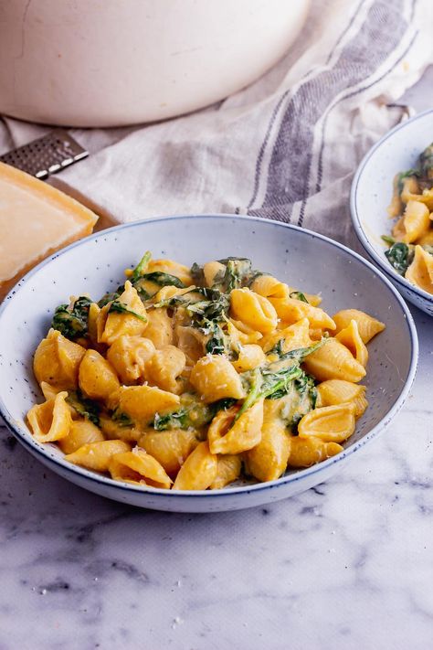 Healthy Butternut Squash Recipes, Spinach Pasta Sauce, Butternut Squash Recipes Healthy, Vegetarian Pasta Sauce, Squash Pasta Sauce, Butternut Squash Spinach, Butternut Squash Pasta Sauce, Butternut Squash Recipes Roasted, Healthy Butternut Squash