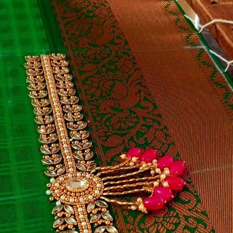 Fashionable Saree, Mirror Work Blouse Design, Model Blouse, Mirror Work Blouse, Aari Designs, Aari Blouse, Antique Necklaces Design, Traditional Blouse Designs, Latest Model Blouse Designs