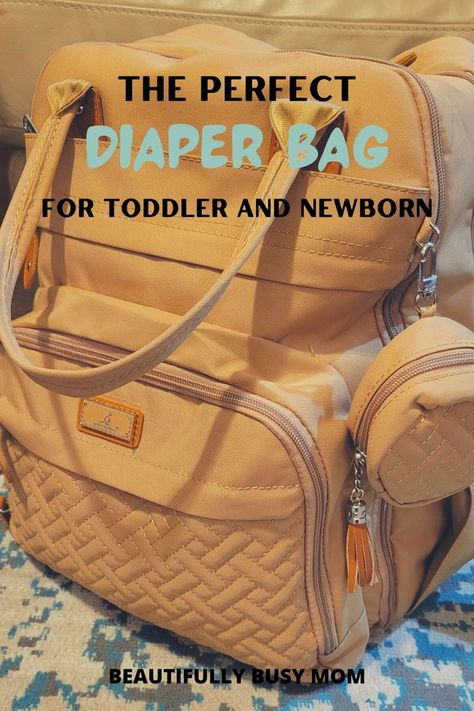 Packing Diaper Bag, Best Diaper Bag Backpack, Toddler And Newborn, Toddler Diaper Bag, Baby Items Must Have, Baby Bottle Storage, Mom Backpack, Best Diaper Bag, Newborn Baby Tips